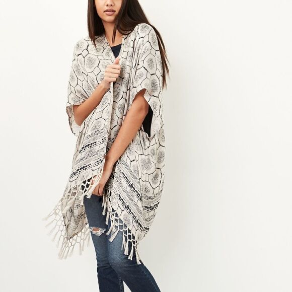 Roots Tops - Roots-east Coast Wanderlust Fringe Lightweight Kimono (O/S)